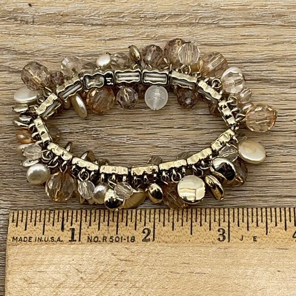 Cha Cha Bracelet Expandable Beige Faux Pearl Beaded Glass Gold Tone Stretch - Picture 4 of 4